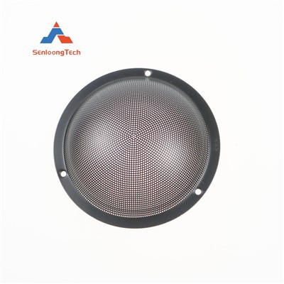 Juodojo metalo garsiakalbio grotelės