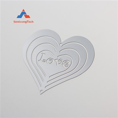 Išgraviruota tuščiavidurė išgraviruota dekoracija